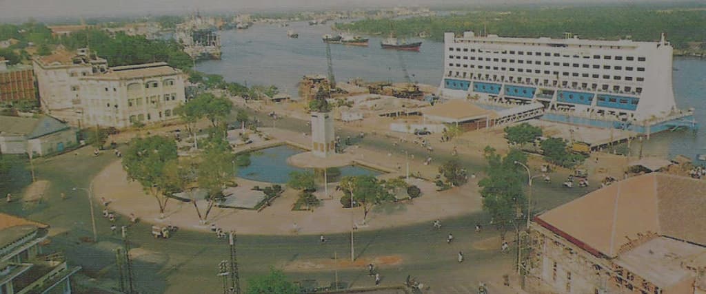 Floating-Resort